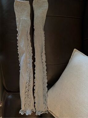 NWOT Free People Gray Ruffle Over the Knee Socks/Leg Warmers - Knit Boho